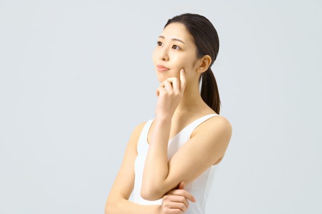 ソフウェーブで頬こけは起こる?リスクを抑えたクリニックの選び方も紹介
